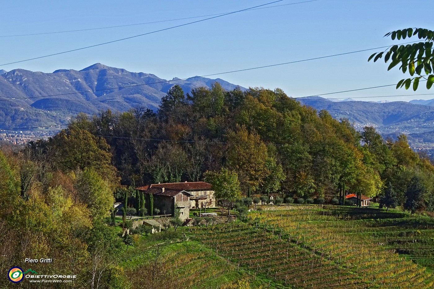 28 Ca' Bolis vista da Cabergnino.JPG -                                